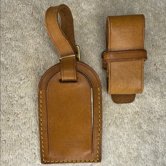 Louis Vuitton Accessories - Vintage Louis Vuitton Luggage Tag and Poignier in Vachetta Leather (14Q)
